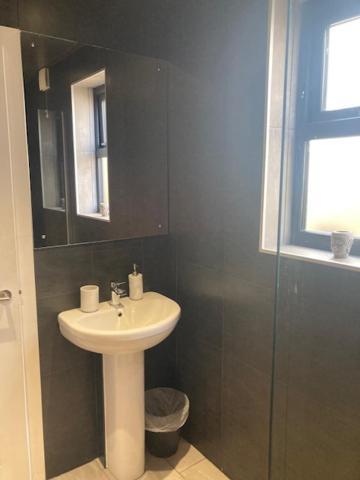 The Salt Box- Lovely Refurbished Annexe, Free Parking, Walk To Porth Beach. Saint Columb Minor Luaran gambar